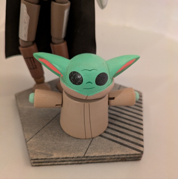 Star Wars Toydarian Mandalorian Grogu Wooden Mannequin Figures Galaxy's Edge - Picture 2 of 5